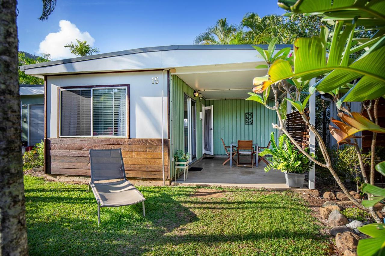 Bush Village Holiday Cabins 埃尔利海滩 外观 照片