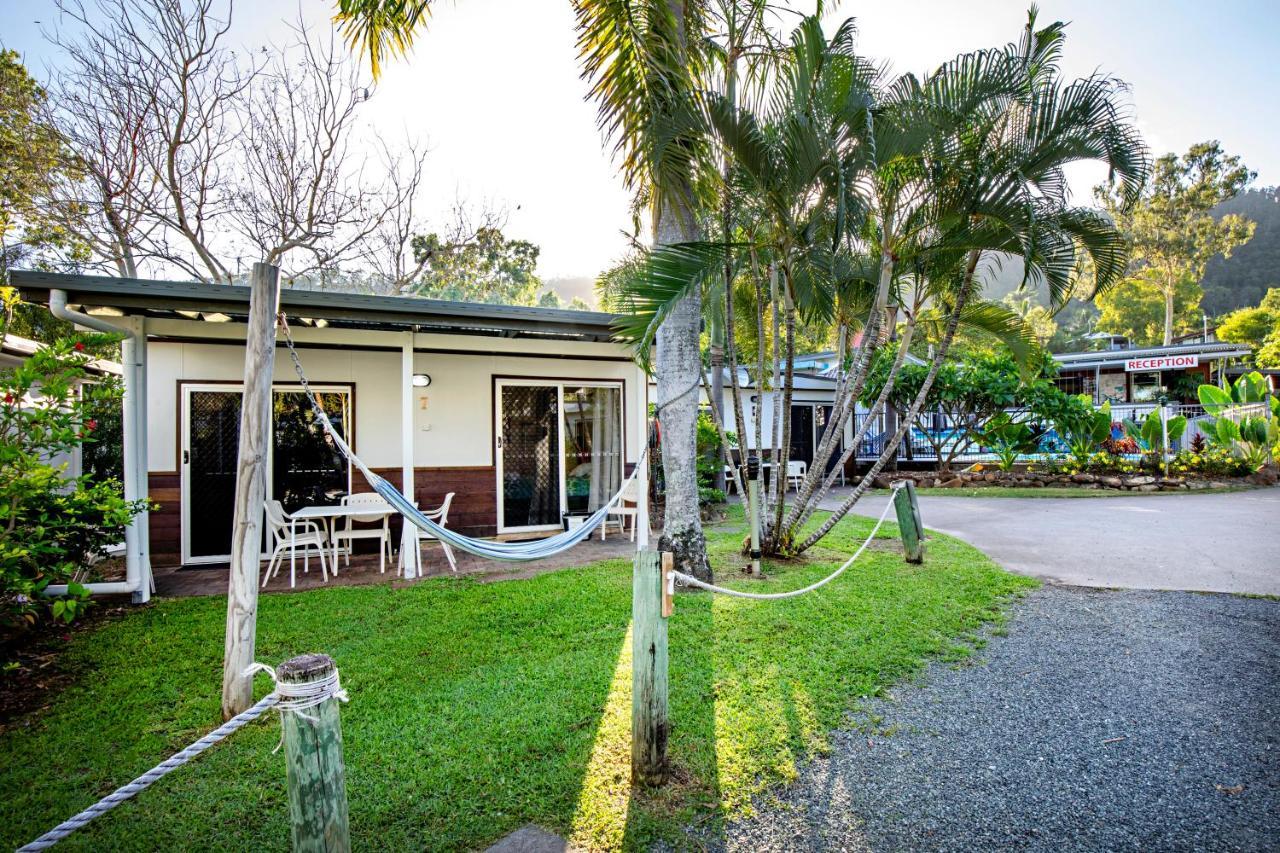 Bush Village Holiday Cabins 埃尔利海滩 外观 照片