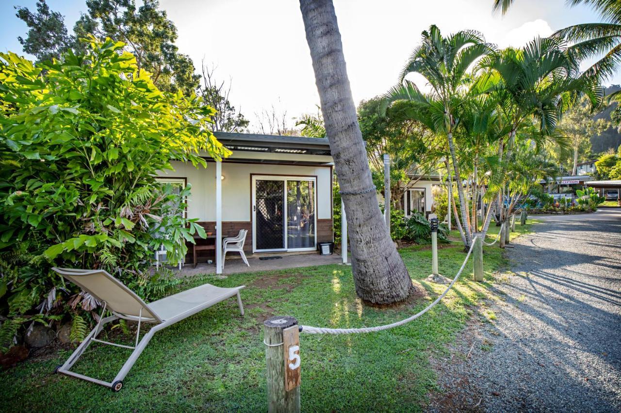 Bush Village Holiday Cabins 埃尔利海滩 外观 照片