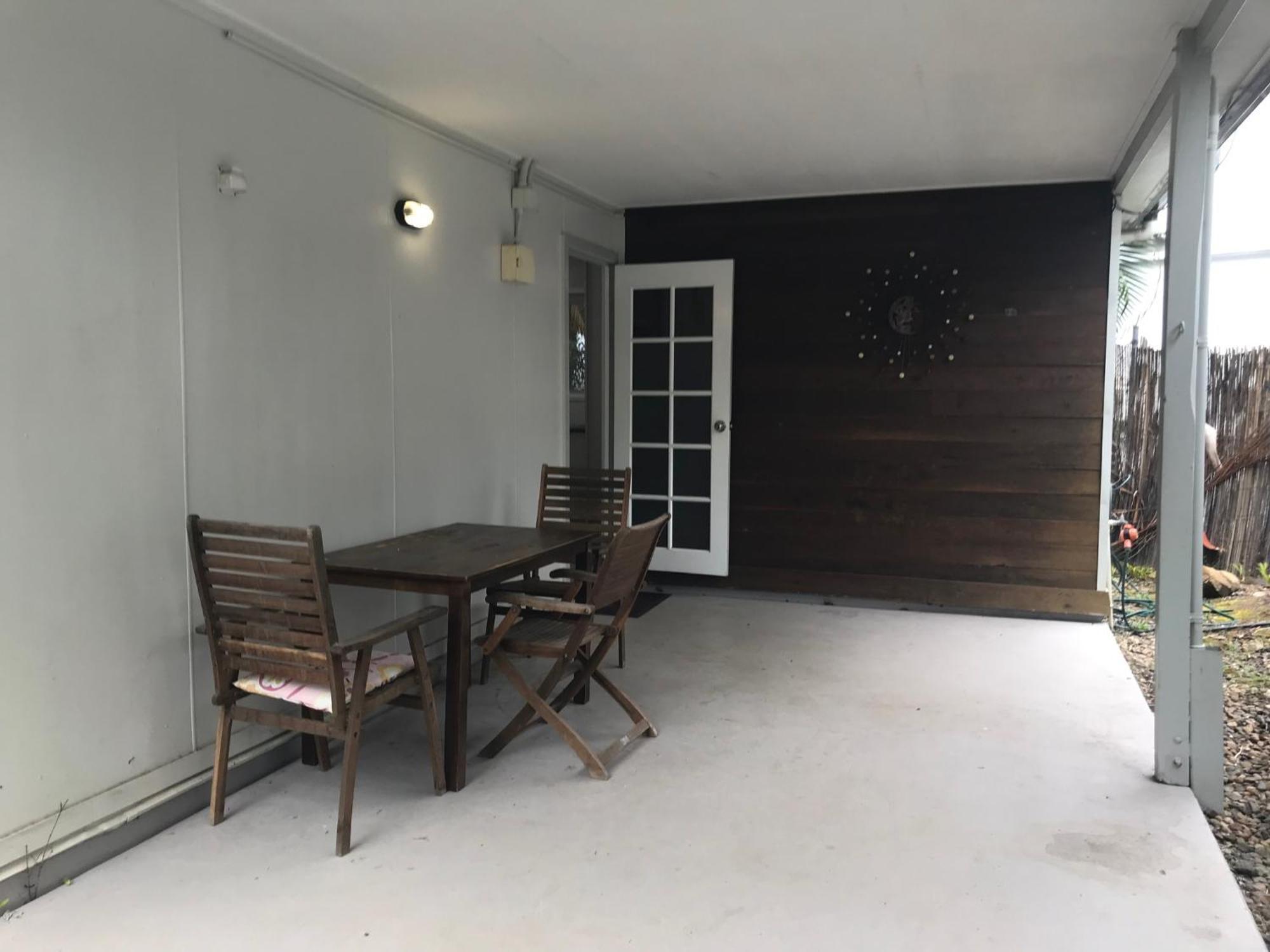 Bush Village Holiday Cabins 埃尔利海滩 外观 照片