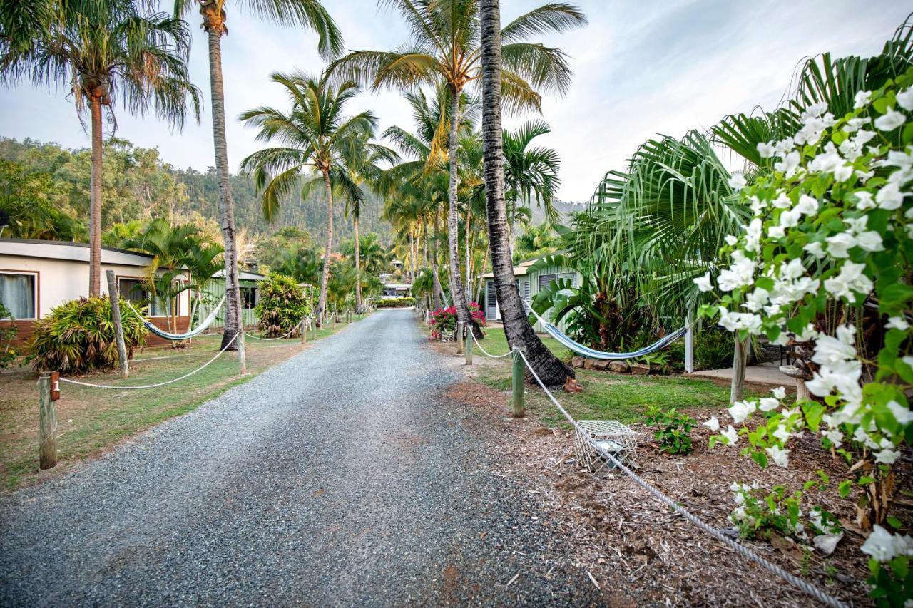 Bush Village Holiday Cabins 埃尔利海滩 外观 照片