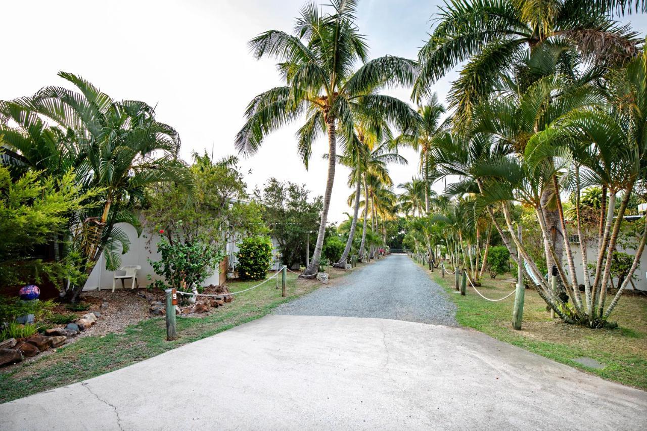 Bush Village Holiday Cabins 埃尔利海滩 外观 照片